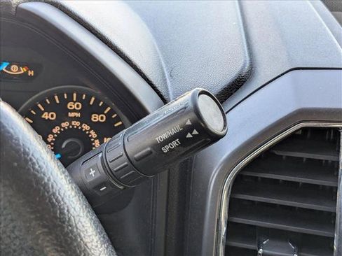 Used 2016 Ford F150 XLT w/ Equipment Group 302A Luxury image 11