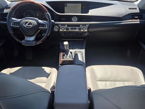 Used 2017 Lexus ES 350 image 11