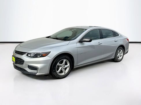 Used 2018 Chevrolet Malibu LS image 1