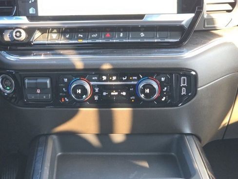 New 2025 Chevrolet Silverado 3500 LTZ w/ LTZ Convenience Package image 31