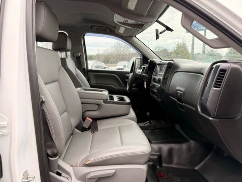 Used 2017 Chevrolet Silverado 1500 W/T w/ Trailering Package image 14