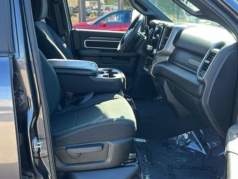 Used 2025 RAM 2500 Big Horn AWD/4WD image 32