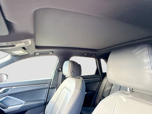 Used 2025 Audi Q3 2.0T Premium image 27