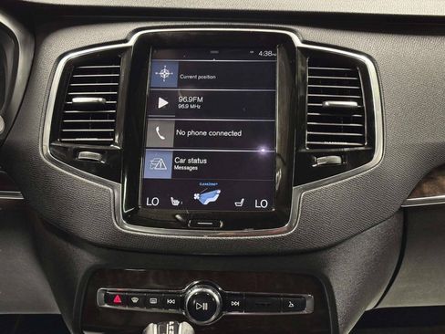 Used 2016 Volvo XC90 T6 Momentum w/ Momentum Plus Package AWD/4WD image 28