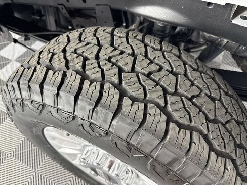 Used 2021 Ford F250 XLT w/ XLT Value Package AWD/4WD image 27