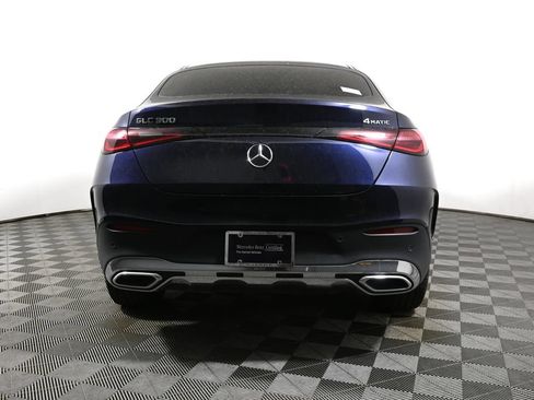 Used 2024 Mercedes-Benz GLC 300 4MATIC image 10
