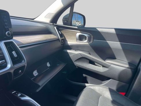 Used 2022 Kia Sorento S w/ Panoramic Sunroof Package image 33
