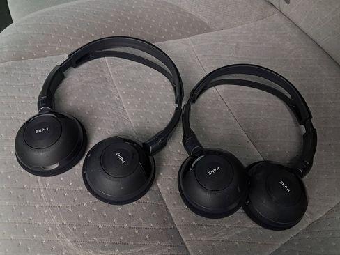 Used 2016 Toyota Sienna LE image 24