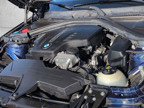 Used 2018 BMW 320i Sedan image 22