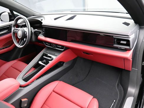 New 2026 Porsche Macan 4 Electric AWD/4WD image 31
