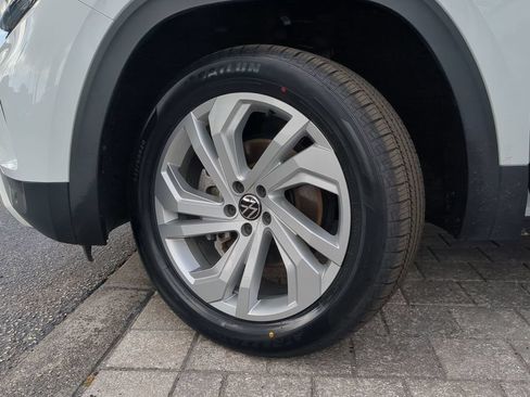 Certified 2023 Volkswagen Atlas SE FWD image 35