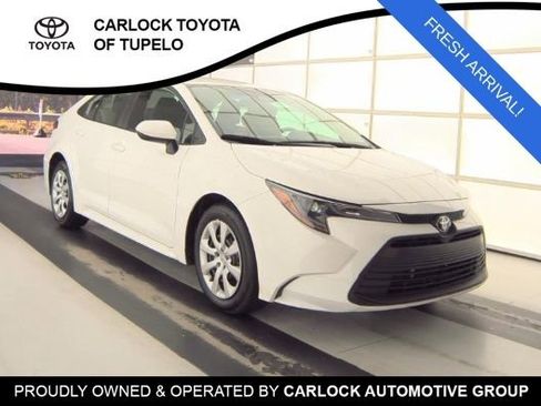 Used 2026 Toyota Corolla LE FWD image 3