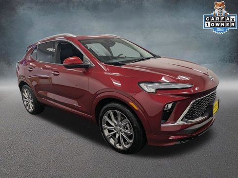 Used 2024 Buick Encore GX Avenir w/ Avenir Convenience Package image 3