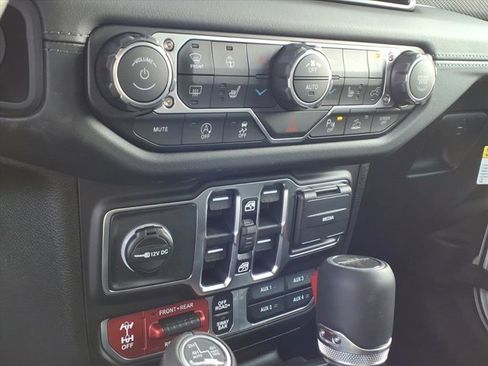 New 2026 Jeep Gladiator Rubicon image 9