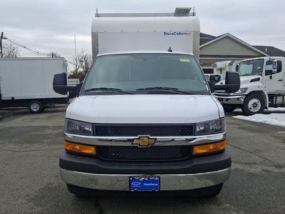 New 2026 Chevrolet Express 3500 w/ Power Convenience Package