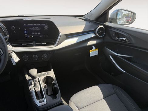 New 2026 Chevrolet Trax LS image 12