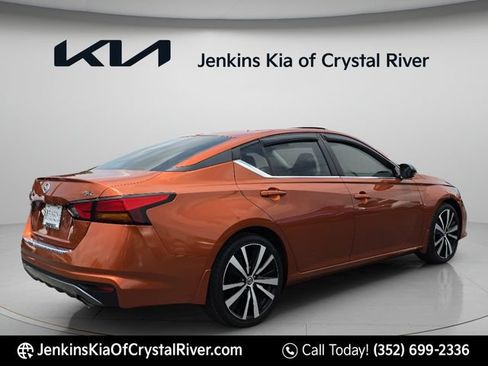 Used 2021 Nissan Altima 2.5 SR w/ SR Premium Package FWD image 5