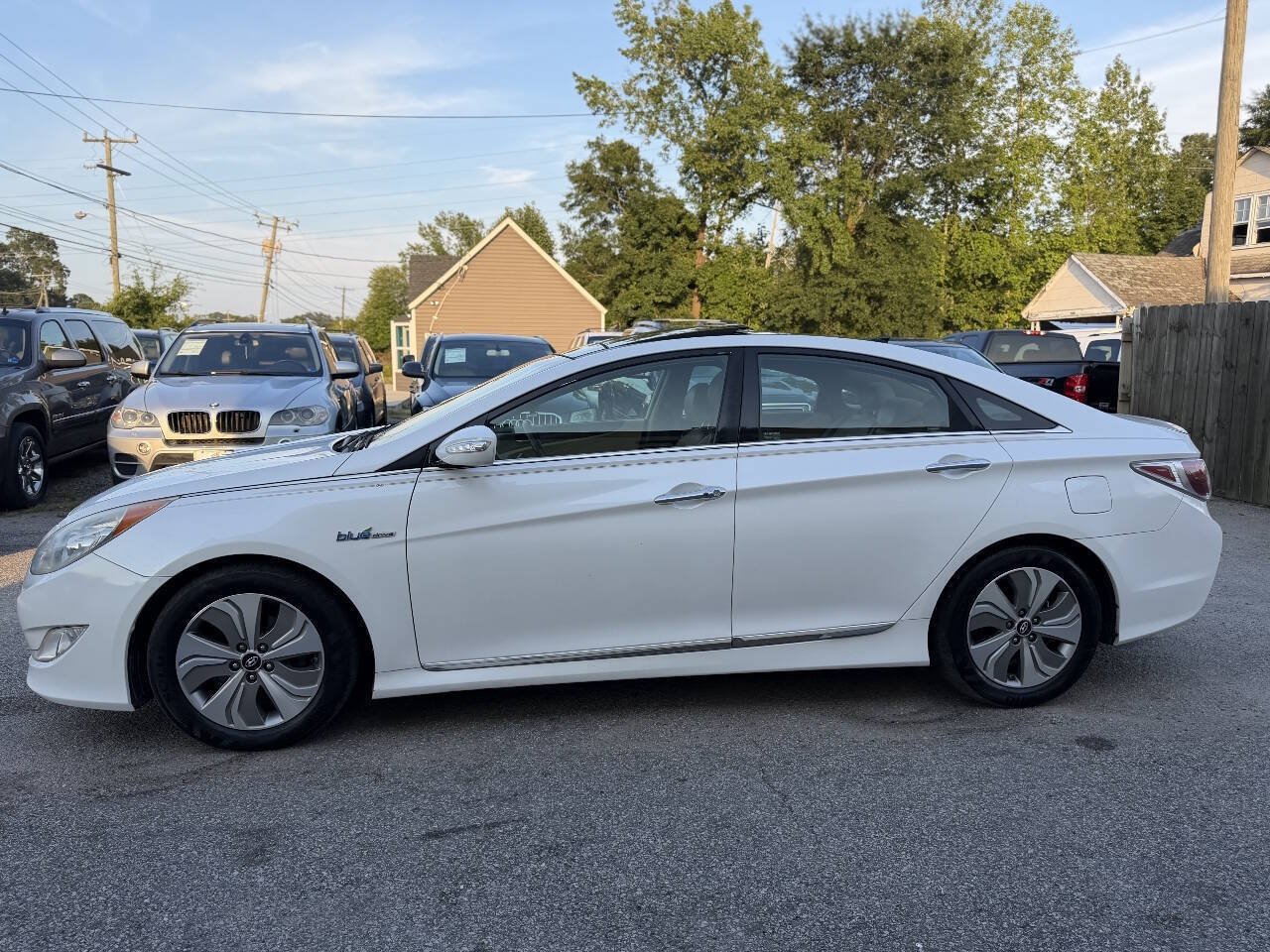 Used 2015 Hyundai Sonata Limited w/ Option Group 02 FWD image 5