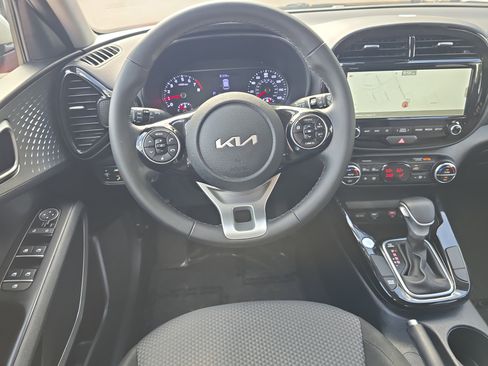 Certified 2022 Kia Soul X-Line FWD image 13