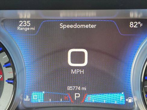 Used 2015 Chrysler 300 S RWD image 10