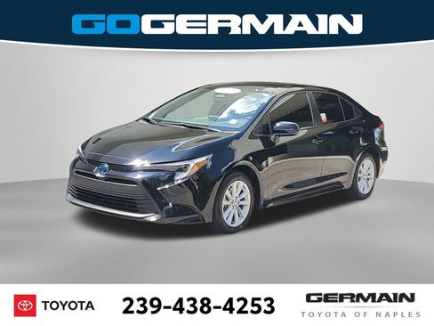 Certified 2024 Toyota Corolla LE image 1