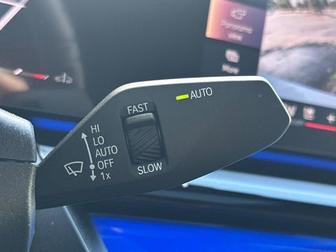 Used 2026 BMW 540i xDrive w/ M Sport Package AWD/4WD image 33