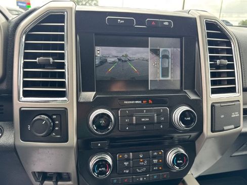 Used 2015 Ford F150 Lariat w/ Equipment Group 502A Luxury AWD/4WD image 23