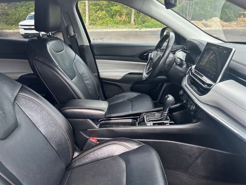 Used 2022 Jeep Compass Limited w/ Sun and Sound Group image 18