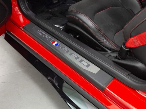 Used 2018 Chevrolet Camaro ZL1 image 32