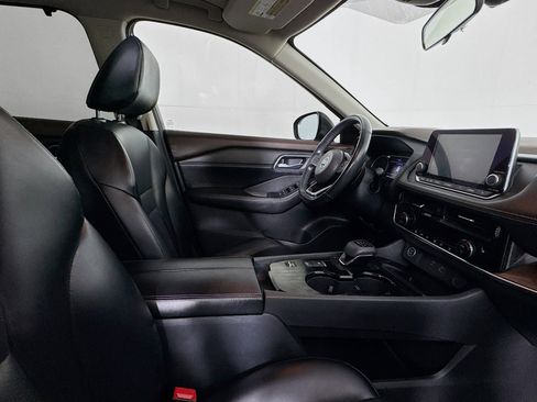 Used 2021 Nissan Rogue SV w/ Premium Package image 28