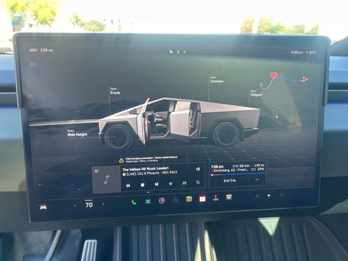 Used 2025 Tesla Cybertruck AWD Crew Cab image 14