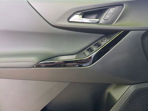 New 2026 Chevrolet Equinox LT w/ Safety and Technology Package FWD image 13