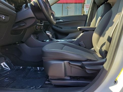 Used 2024 Buick Encore GX Preferred FWD image 16