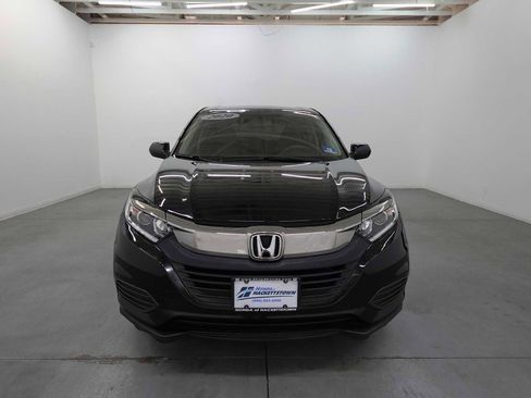 Certified 2020 Honda HR-V LX image 2