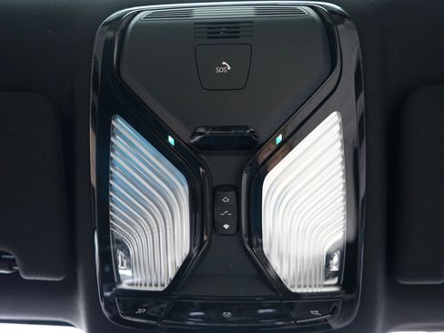 Used 2017 BMW 530i image 37