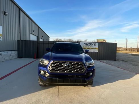 Used 2023 Toyota Tacoma TRD Off-Road image 1