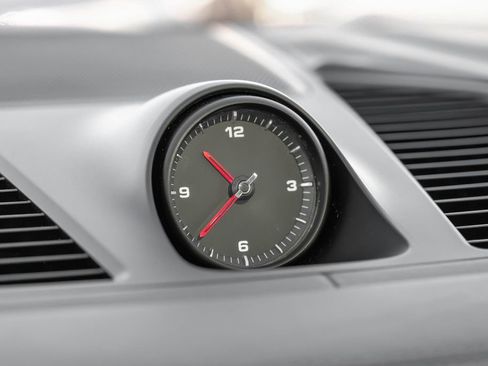 Used 2019 Porsche Cayenne image 32