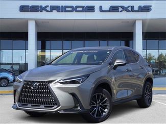 Used 2025 Lexus NX 250 FWD w/ Towing Package (2000 Lbs) video 1