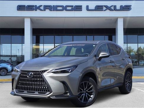 Used 2025 Lexus NX 250 FWD w/ Towing Package (2000 Lbs) image 1