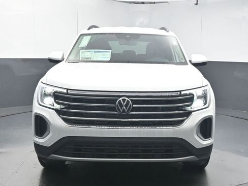 New 2026 Volkswagen Atlas SE FWD image 3