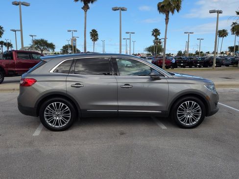 Used 2017 Lincoln MKX Reserve w/ Lincoln MKX Climate Package AWD/4WD image 3