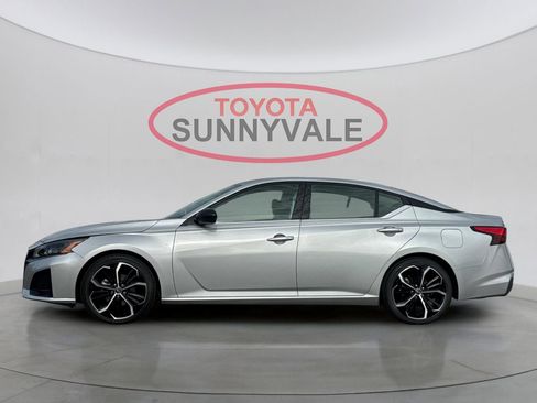 Used 2024 Nissan Altima 2.5 SR image 6