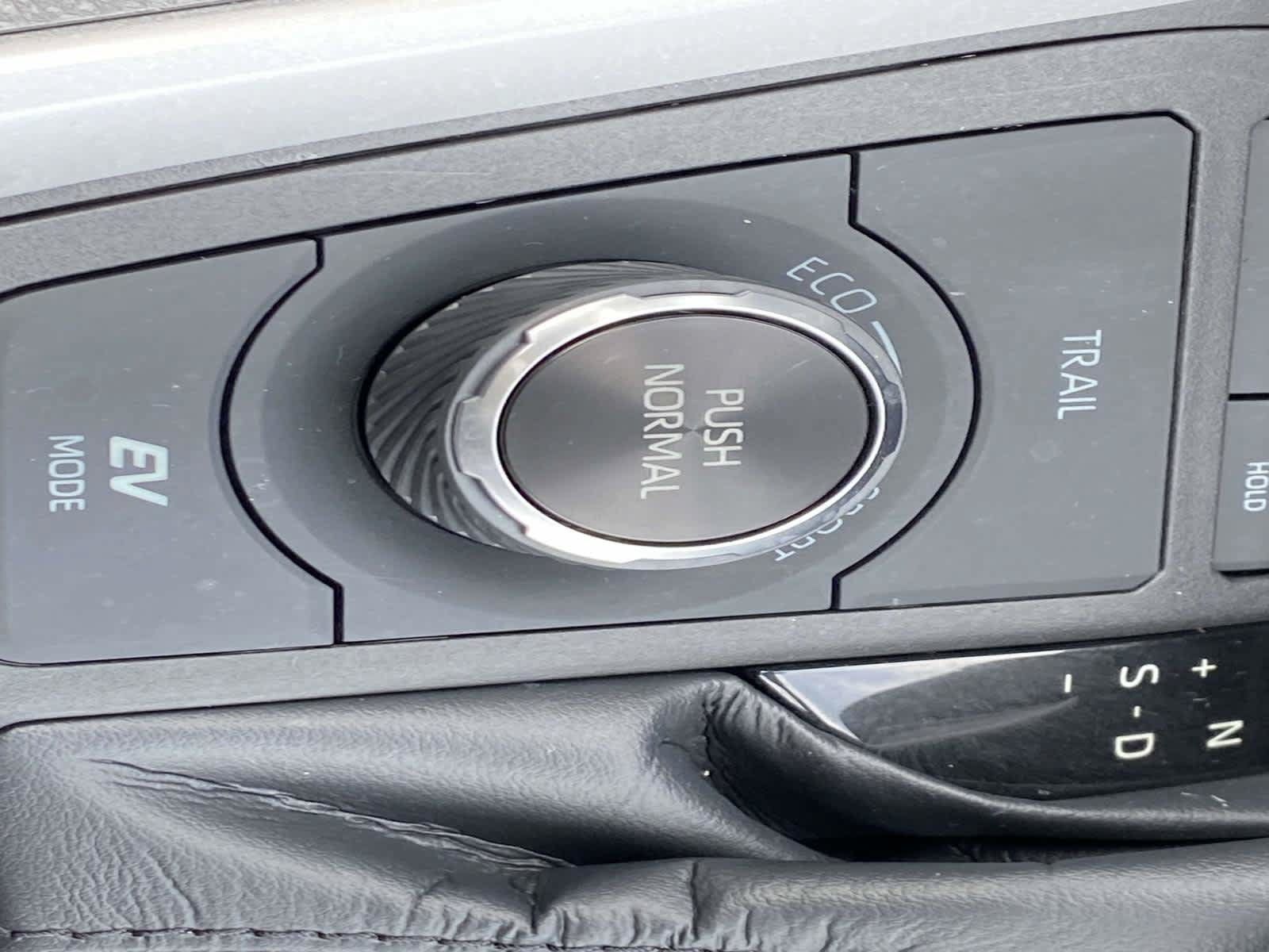 Used 2023 Toyota RAV4 XLE w/ Convenience Package AWD/4WD image 31