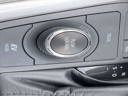 Used 2023 Toyota RAV4 XLE w/ Convenience Package AWD/4WD image 31
