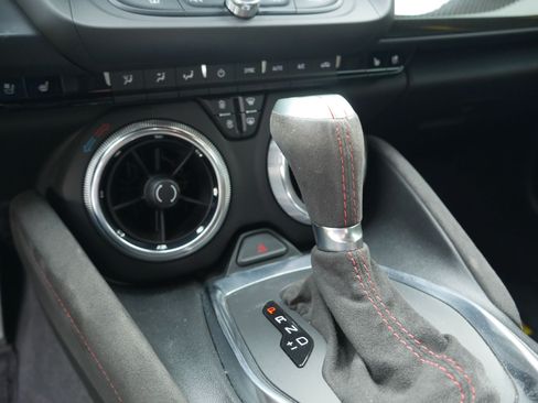 Used 2020 Chevrolet Camaro ZL1 RWD image 65