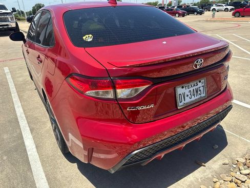 Used 2020 Toyota Corolla SE w/ SE Premium Package FWD image 8