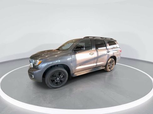 Used 2022 Toyota Sequoia TRD Sport AWD/4WD image 4
