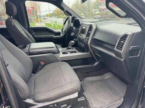 Used 2018 Ford F150 XLT w/ Equipment Group 302A Luxury AWD/4WD image 13