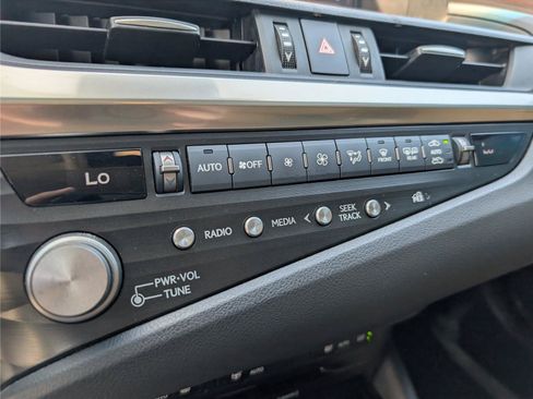 Used 2021 Lexus ES 350 w/ Premium Package FWD image 18