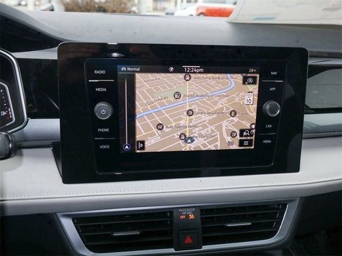 New 2026 Volkswagen Taos SEL image 20